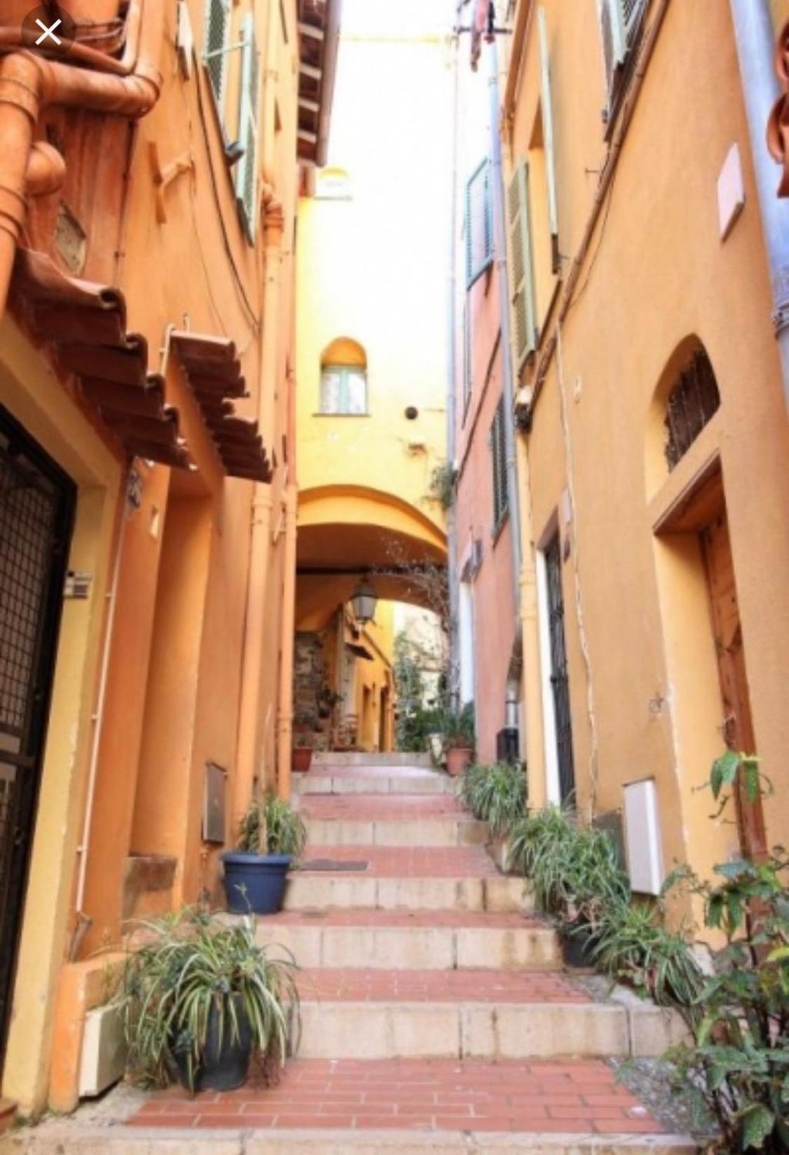 Super Menton Bord Mer Exterior photo